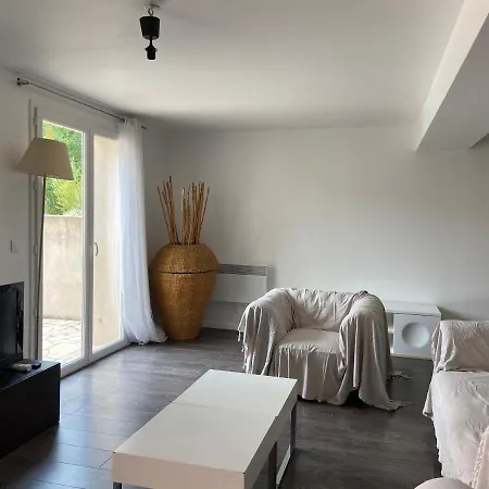 Le Mas Constance Apartman