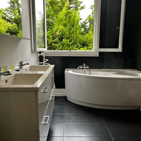 Le Mas Constance Appartement *